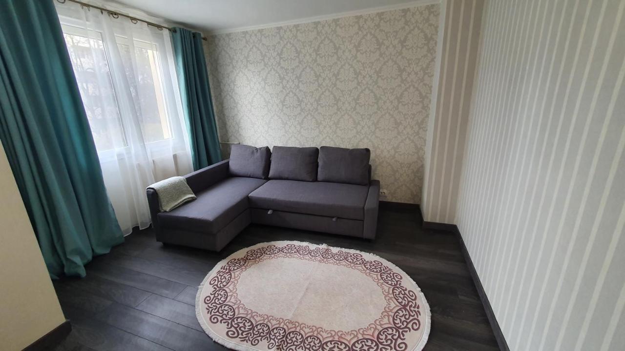 Appartement Avec Parking Gratuit Proche De Village De Marque Bourgoin-Jallieu Εξωτερικό φωτογραφία